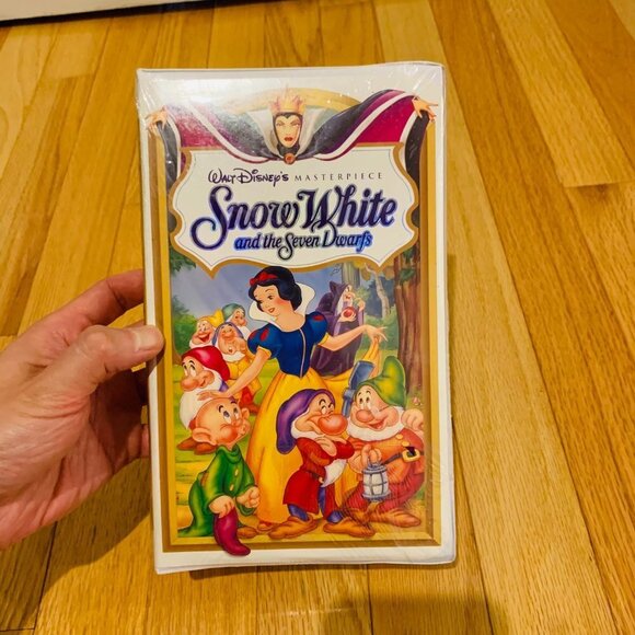 Snow White & the Seven Dwarfs (VHS, 1994) Masterpiece Collection #1524 - Picture 1 of 8